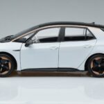 Volkswagen ID.3 Valge FAW 1:18 ZVN000001WEI Metall - image 4 of 7