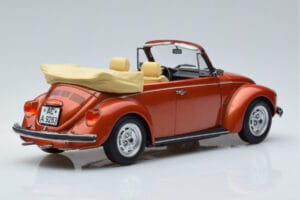 Volkswagen Beetle 1303 Kabriolett Oranž Norev 1:18 188526 Metall - pilt 2/6