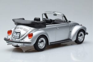 Volkswagen Beetle 1303 Kabriolett Hõbedane Norev 1:18 188530 Metall - pilt 2/6