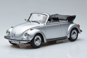 Volkswagen Beetle 1303 Kabriolett Hõbedane Norev 1:18