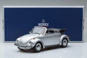 Volkswagen Beetle 1303 Kabriolett Hõbedane Norev 1:18 188530 Metall - pilt 6/6