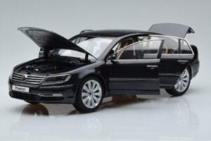 Volkswagen Phaeton V6 Mazeppa Hall Kyosho 1:18 08831MBK Metall - pilt 2/9