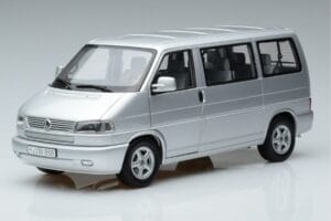 Volkswagen T4b Transporter Caravelle Minibus Schuco 1:18 450041500 Metall
