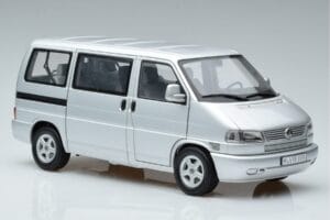 Volkswagen T4b Transporter Caravelle Minibus Schuco 1:18 450041500 Metall - pilt 6/8