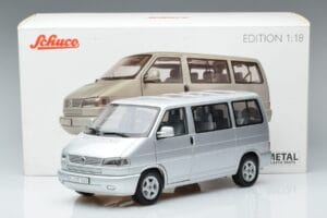 Volkswagen T4b Transporter Caravelle Minibus Schuco 1:18 450041500 Metall - pilt 8/8