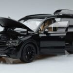 Volkswagen Touareg CR Must FAW 1:18 LTC761021BLA Metall - image 2 of 7