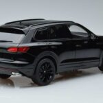 Volkswagen Touareg CR Must FAW 1:18 LTC761021BLA Metall - image 3 of 7
