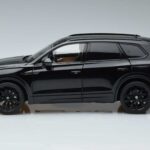 Volkswagen Touareg CR Must FAW 1:18 LTC761021BLA Metall - image 4 of 7