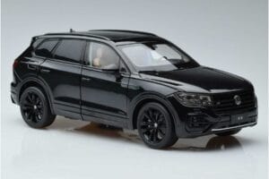 Volkswagen Touareg CR Must FAW 1:18 LTC761021BLA Metall - pilt 5/7