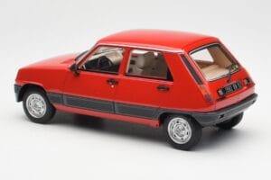 Renault 5 GTL Punane Otto 1:18 OT1147 Vaik - pilt 5/6