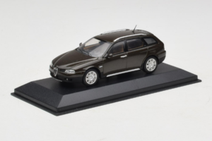 Alfa Romeo 159 Brooklands Green Minichamps 1:43 400120411 Metall - pilt 2/4