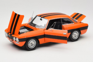 Alfa Romeo 2000 GTV Oranž Norev 1:18 187918 Metall - pilt 2/8