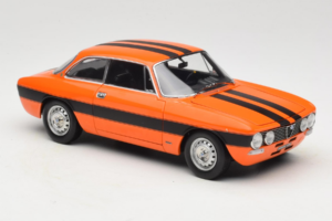 Alfa Romeo 2000 GTV Oranž Norev 1:18 187918 Metall - pilt 6/8