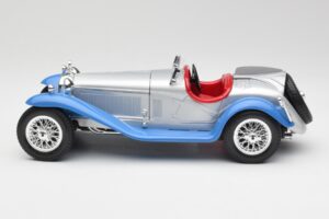 Alfa Romeo 2300 Spider Hõbedsinine Bburago 1:18 3008 Metall - pilt 4/8