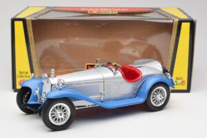 Alfa Romeo 2300 Spider Hõbedsinine Bburago 1:18 3008 Metall - pilt 8/8