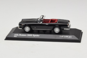Alfa Romeo 2600 Spider Must Minichamps 1:43 400120630 Metall