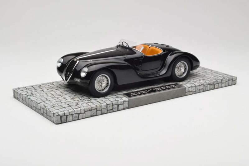 Alfa Romeo 6C 2500 SS Corsa Spider Must Minichamps 1:18 107120231 Metall