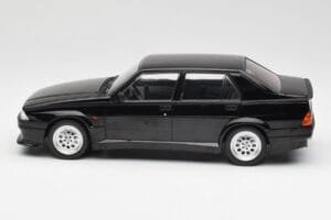 Alfa Romeo 75 Turbo Evoluzione Must MCG 1:18 MCG18429 Metall - pilt 3/6