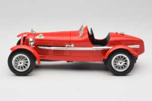 Alfa Romeo 8C 2300 Monza Punane Bburago 1:18 3014 Metall - pilt 3/6