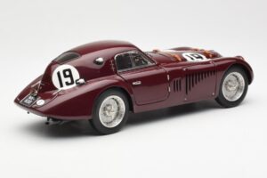 Alfa Romeo 8C 2900 B Speciale #19 24 Hours of Le Mans 1938 CMC 1:18 M-111 Metall - pilt 2/6