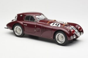 Alfa Romeo 8C 2900 B Speciale #19 24 Hours of Le Mans 1938 CMC 1:18 M-111 Metall - pilt 4/6
