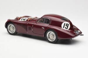 Alfa Romeo 8C 2900 B Speciale #19 24 Hours of Le Mans 1938 CMC 1:18 M-111 Metall - pilt 5/6
