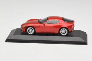 Alfa Romeo 8C Competizione Alfa Punane Minichamps 1:43 403120523 Metall