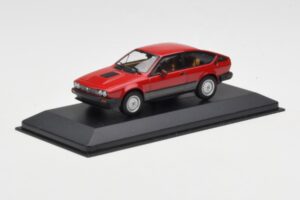 Alfa Romeo Alfetta GTV6 Punane Minichamps 1:43 400120140 Metall - pilt 2/4