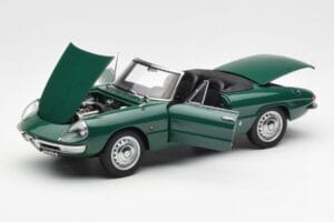 Alfa Romeo Duetto Spider Roheline AUTOart 1:18 70138 Metall - pilt 2/8
