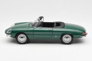 Alfa Romeo Duetto Spider Roheline AUTOart 1:18 70138 Metall - pilt 4/8