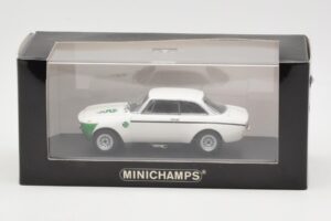 Alfa Romeo Giulia 1300 GTA Junior Valge Minichamps 1:43 400120601 Metall - pilt 3/3