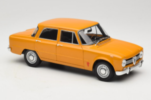 Alfa Romeo Giulia 1300 Super Oranž Minichamps 1:18 180120900 Metall - pilt 6/8