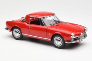 Alfa Romeo Giulietta 1300 Spider Punane AUTOart 1:18 70157 Metall - pilt 6/8