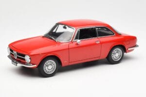 Alfa Romeo GT 1300 Junior LHD Punane AUTOart 1:18 70131 Metall