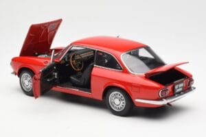 Alfa Romeo GT 1300 Junior LHD Punane AUTOart 1:18 70131 Metall - pilt 5/8