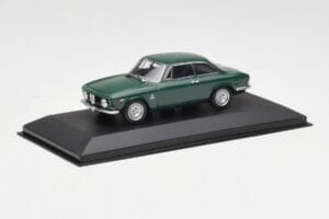 Alfa Romeo Giulia GTA 1300 Junior Roheline Minichamps 1:43 ALFA010 Metall - pilt 2/4