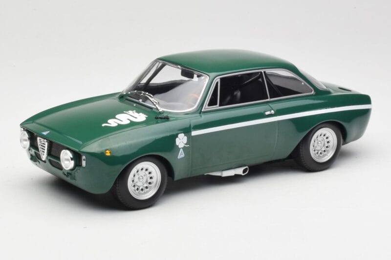 Alfa Romeo GTA 1300 Junior Roheline Minichamps 1:18 155120022 Metall