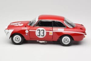 Alfa Romeo GTA 1300 Junior #33 T. Hezemans / G. van Lennep Hezemans Jarama 1972 Minichamps 1:18 100721233 Metall - pilt 4/8