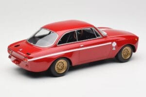Alfa Romeo GTA 1300 Junior Punane Minichamps 1:18 155120020 Metall - pilt 2/6