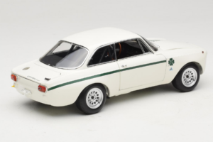 Alfa Romeo GTA 1300 Junior Valge Minichamps 1:18 100120501 Metall - pilt 3/8