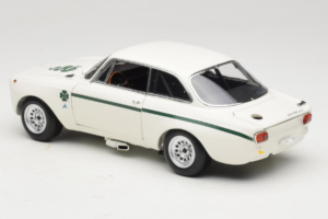 Alfa Romeo GTA 1300 Junior Valge Minichamps 1:18 100120501 Metall - pilt 7/8