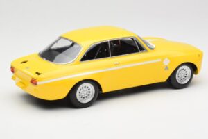 Alfa Romeo GTA 1300 Junior Kollane Minichamps 1:18 155120024 Metall - pilt 3/6