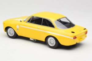 Alfa Romeo GTA 1300 Junior Kollane Minichamps 1:18 155120024 Metall - pilt 4/6