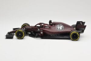 Alfa Romeo Racing C38 #7 K. Raikkonen Valentine's Day Livery Shakedown Fiorano 14th February 2019 Minichamps 1:18 110199907 M - pilt 3/6