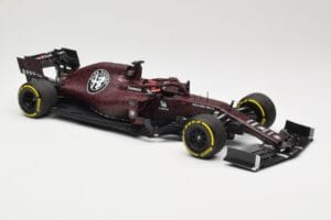 Alfa Romeo Racing C38 #7 K. Raikkonen Valentine's Day Livery Shakedown Fiorano 14th February 2019 Minichamps 1:18 110199907 M - pilt 4/6
