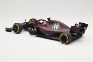 Alfa Romeo Racing C38 #7 K. Raikkonen Valentine's Day Livery Shakedown Fiorano 14th February 2019 Minichamps 1:18 110199907 M - pilt 5/6