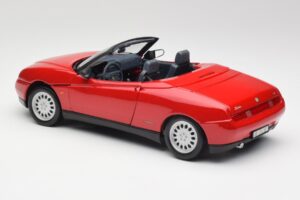 Alfa Romeo Spider 916 Alfa Punane Maisto 1:18 50278 Metall - pilt 7/8