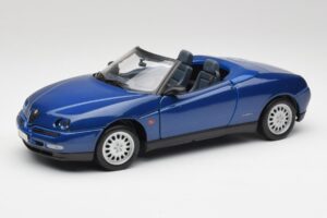Alfa Romeo Spider 916 Periwinkle Sinine Maisto 1:18 50308 Metall