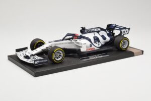 AlphaTauri Honda AT01 #26 D. Kvyat Italian GP 2020 Minichamps 1:18 117200826 Metall - pilt 2/6