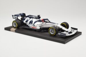 AlphaTauri Honda AT01 #26 D. Kvyat Italian GP 2020 Minichamps 1:18 117200826 Metall - pilt 4/6